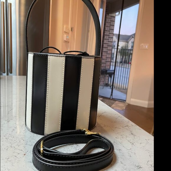 Rare STAUD Bucket Bag, Black and White Never Used - Picture 1 of 5